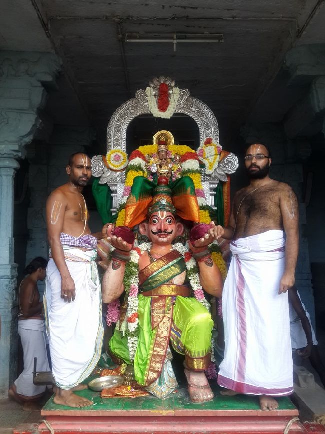 Thiruthanka Sri Deepaprakasar temple vaikunda ekadasi purappadu - 2015-09.jpg