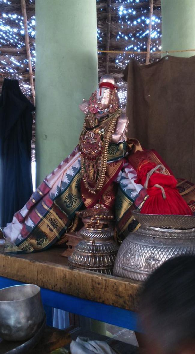 Poovirundavalli-Sri-Varadharaja-Perumal_03