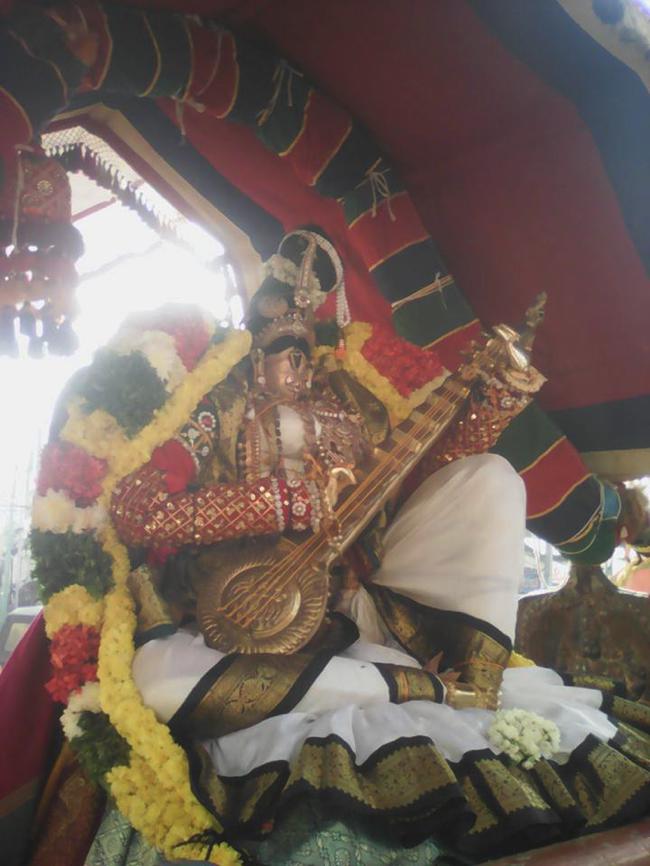 Thirukkudanthai-Sri-Aravamudhan-Perumal_03