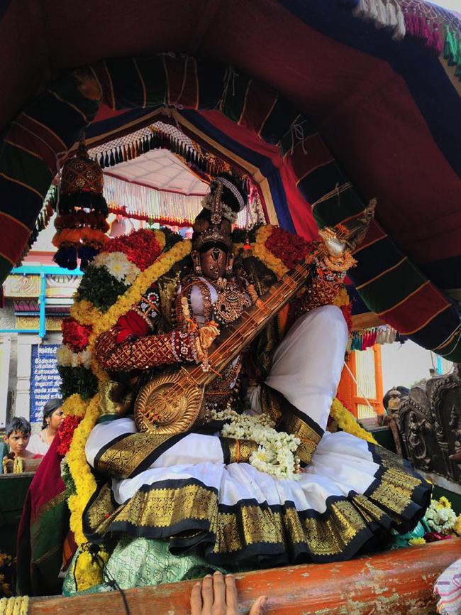 Thirukkudanthai-Sri-Aravamudhan-Perumal_04