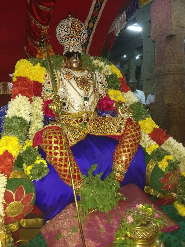 Madurai-Sri-Prasanna-Venkatesa-Perumal_00