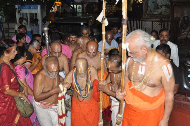 Srimad-Andavan-Poundarikapuram-Swami-Sancharam-To-Malleswaram-Sri-Yadugiri-Yathiraja-Mutt_35