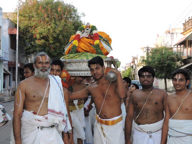 Srirangam-Andavan-Ashramam-Swami-Desikan-Sannidhi_16