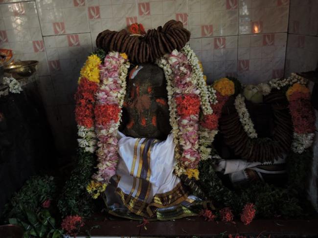 Srirangam-Uthira-Veedhi-Thiruvadi-Anjaneyar-Sannadhi_24