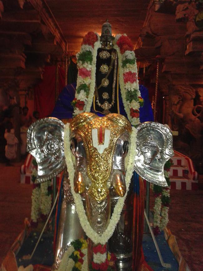 Thirukurungudi-Sri-Azhagiya-Nambi_10
