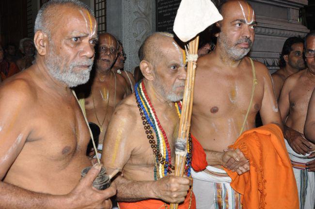 Bangalore-Srimad-Andavan-Poundarikapuram-Swami_24