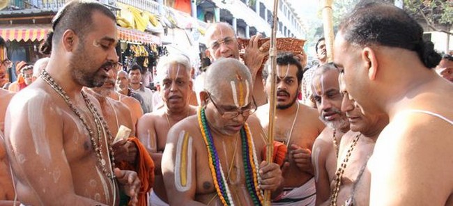 HH 46th Srimath Azhagiyasingar Manmadha Varusha Thiruvenkatamudaiyan Mangalasasanam At Tirumala15