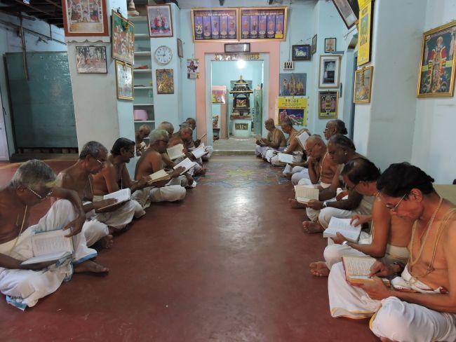 Sri-Poundarikapuram-Srimath-Andavan-Ashramam-Sri-Vennatrankarai-Andavan16