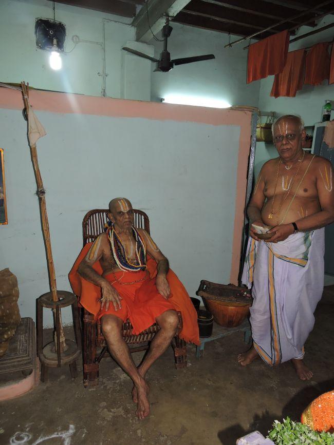 Sri-Poundarikapuram-Srimath-Andavan-Ashramam-Sri-Vennatrankarai-Andavan20