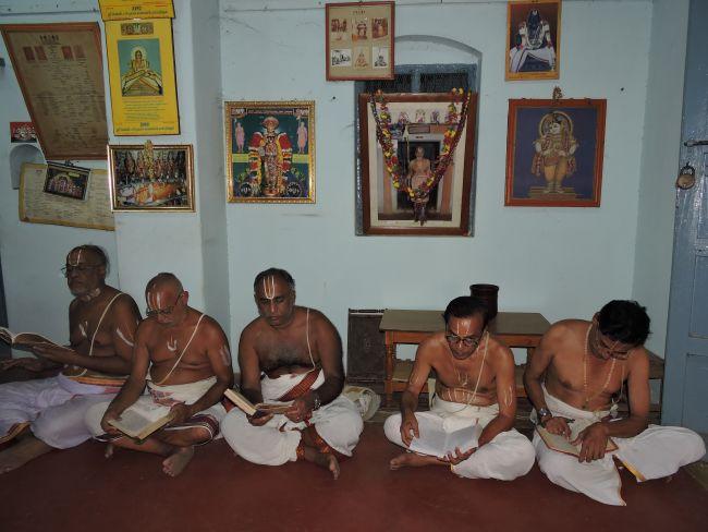 Sri-Poundarikapuram-Srimath-Andavan-Ashramam-Sri-Vennatrankarai-Andavan21