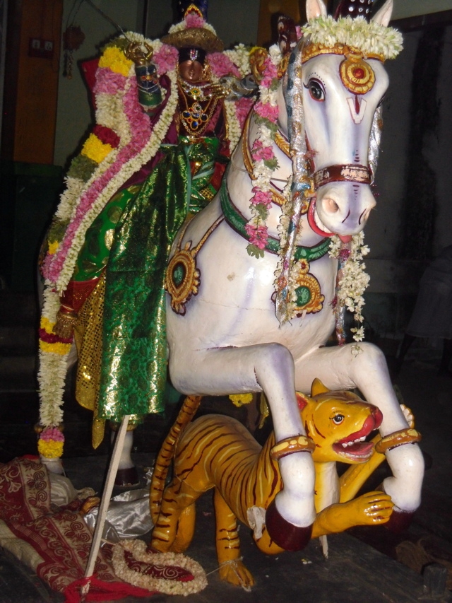 Thirukkannamangai_Sri_Bhakthavatsala_Perumal_Temple_Day8_08
