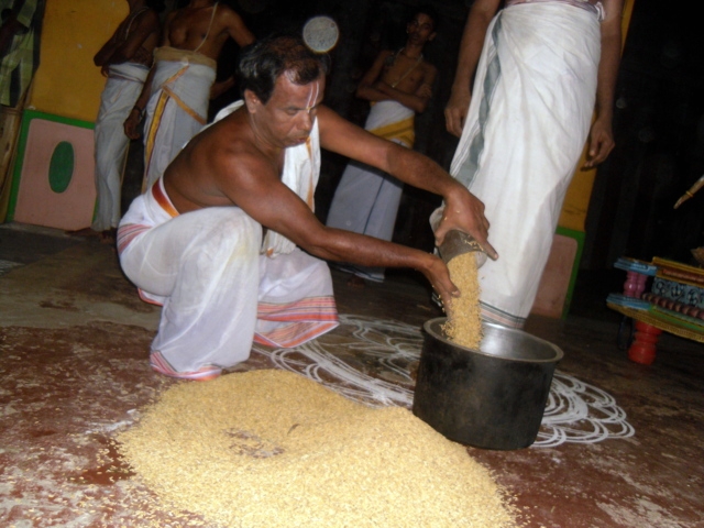 Thirukknannamangai_Sri_Bhakthavatsala_Perumal_Day7_32