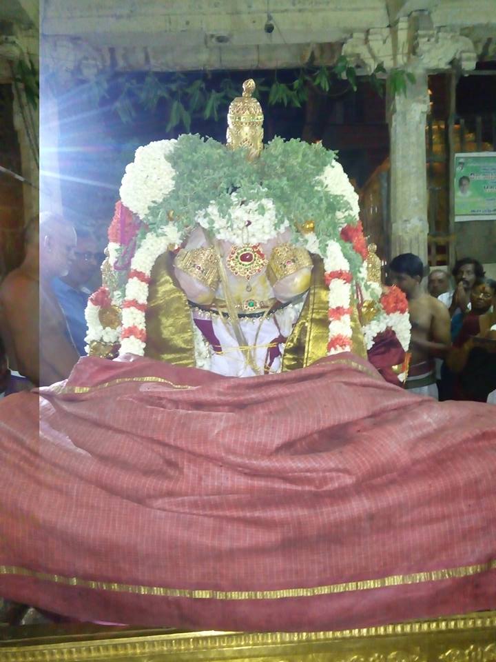 Kanchi-Sri-Varadaraja-Perumal1