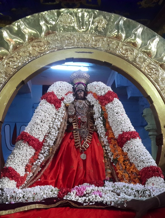 Kanchi_Varadaraja_Perumal_Temple_Day2_Sooryaprabhai_04