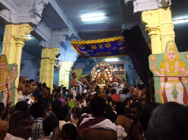 Kanchi_Varadaraja_Perumal_Temple_Day3_Garuda Sevai_04