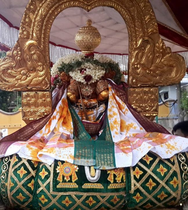 Kanchi-Sri-Varadaraja-Perumal1