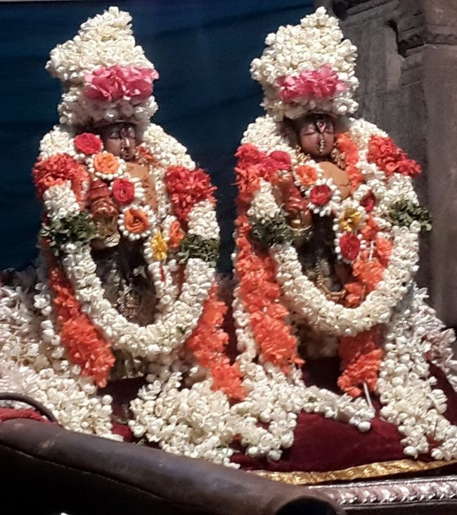 Kanchi-Sri-Varadaraja-Perumal2