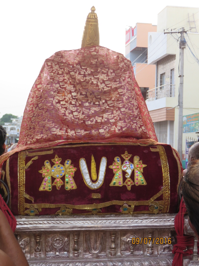 Kanchi_Varadaraja_Perumal_Temple_Kodai_Utsavam_Day4_03