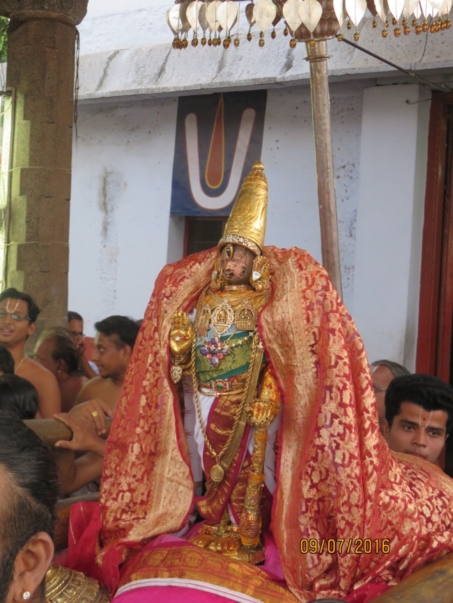 Kanchi_Varadaraja_Perumal_Temple_Kodai_Utsavam_Day4_09