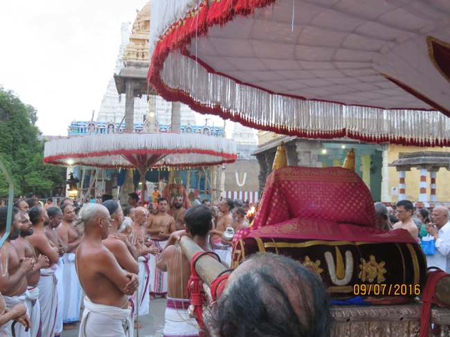 Kanchi_Varadaraja_Perumal_Temple_Kodai_Utsavam_Day4_13