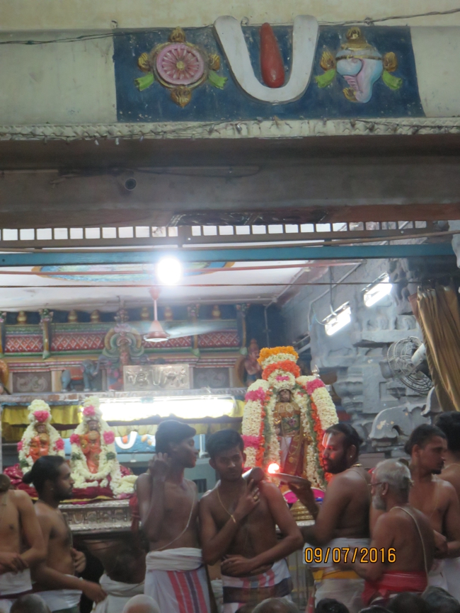 Kanchi_Varadaraja_Perumal_Temple_Kodai_Utsavam_Day4_26