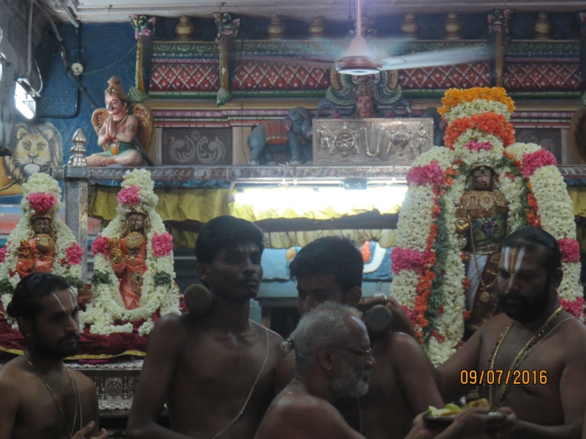 Kanchi_Varadaraja_Perumal_Temple_Kodai_Utsavam_Day4_27