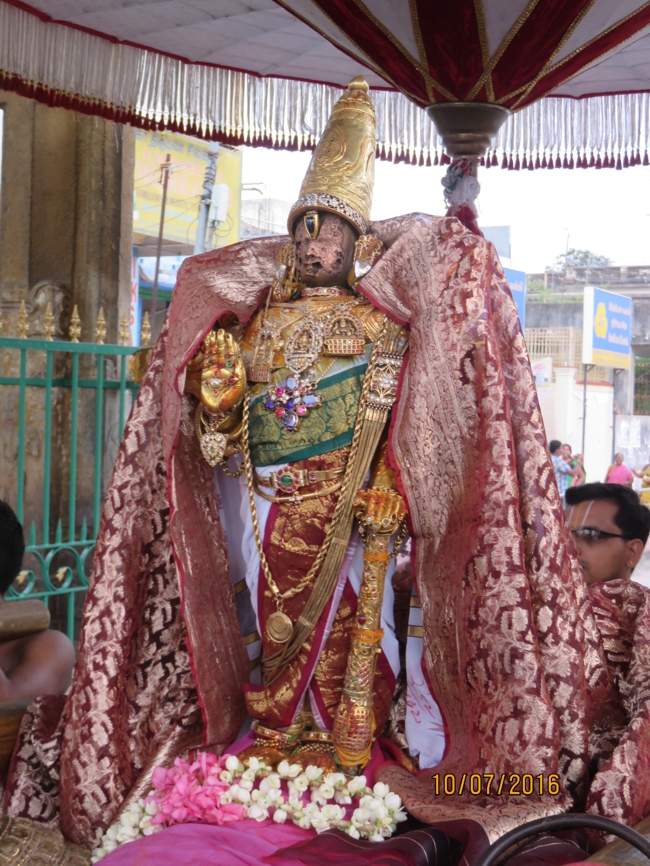 Kanchi_Varadaraja_Perumal_Temple_Kodai_Utsavam_Day5_06