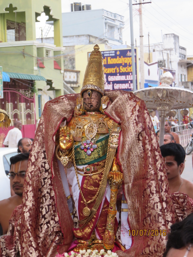 Kanchi_Varadaraja_Perumal_Temple_Kodai_Utsavam_Day5_12