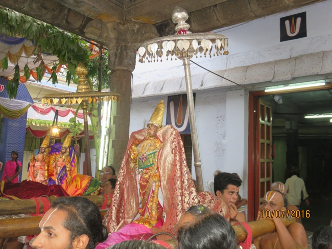 Kanchi_Varadaraja_Perumal_Temple_Kodai_Utsavam_Day5_14