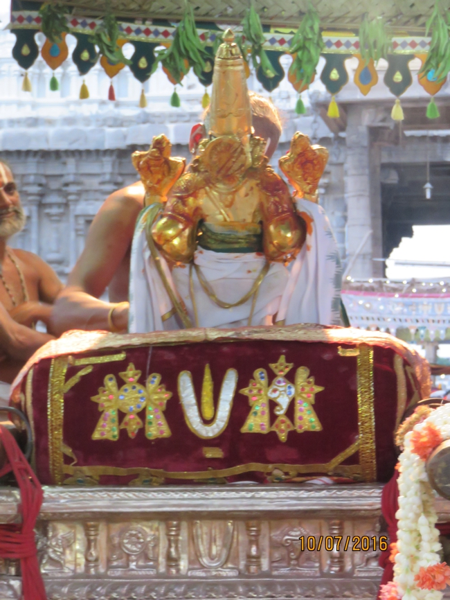 Kanchi_Varadaraja_Perumal_Temple_Kodai_Utsavam_Day5_26