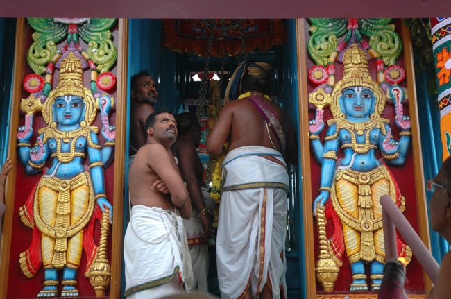 Thiruneermalai_Sri_Ranganatha_Perumal_Temple_Thiruther_12