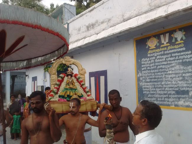 Thiruvelukkai-Sri-Amrithavalli-Thayar2