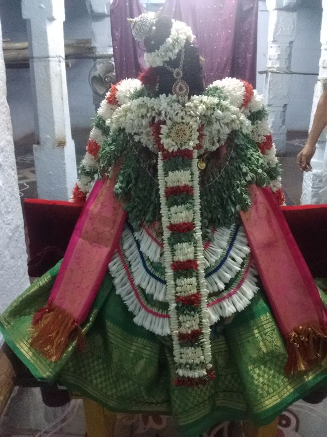 Thiruvelukkai-Sri-Amrithavalli-Thayar33
