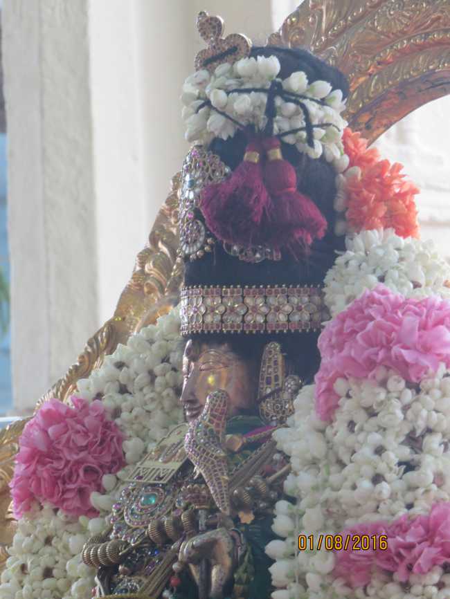 Kanchi_Sri_Varadaraja_Perumal_Temple_Thiruvaadipooram_13