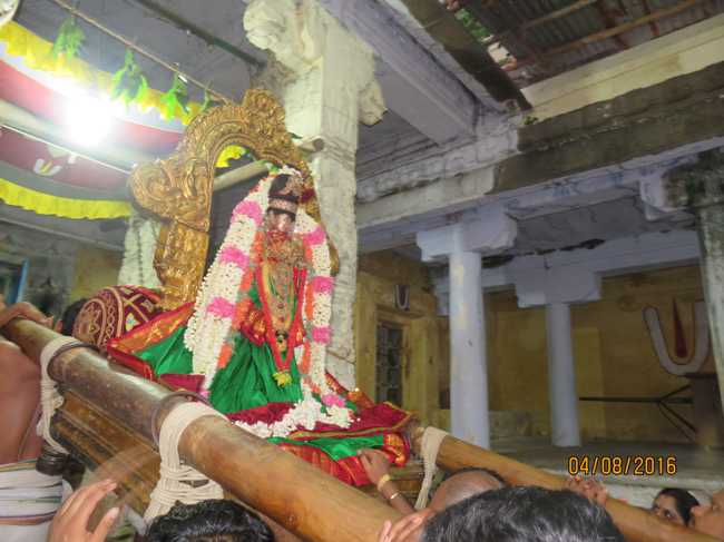 Kanchi_Sri_Varadaraja_Perumal_Temple_Thiruvaadipooram_Day9_05