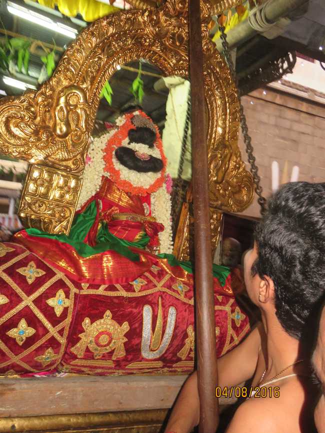 Kanchi_Sri_Varadaraja_Perumal_Temple_Thiruvaadipooram_Day9_07