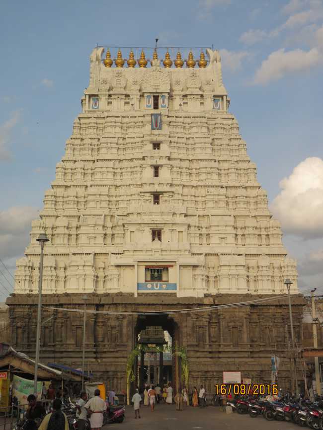 Kanchi_Varadaraja_Perumal_Temple_01