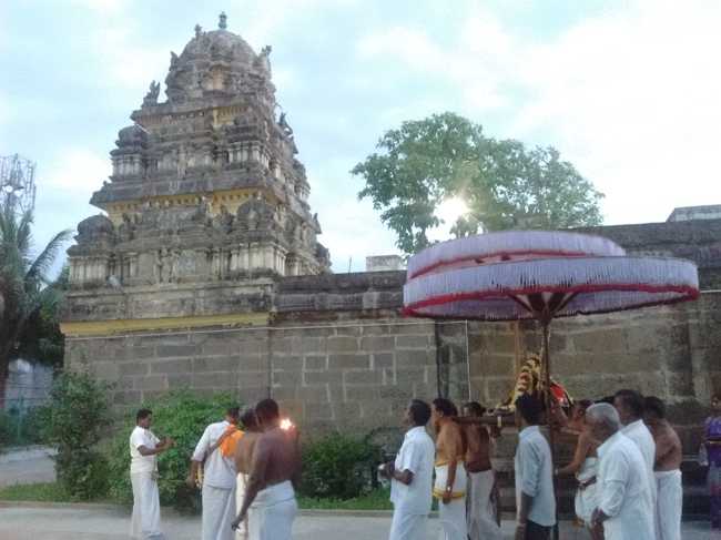 Thiruvelukkai_Sri_Azhagiyasingaperumal_Temple_08