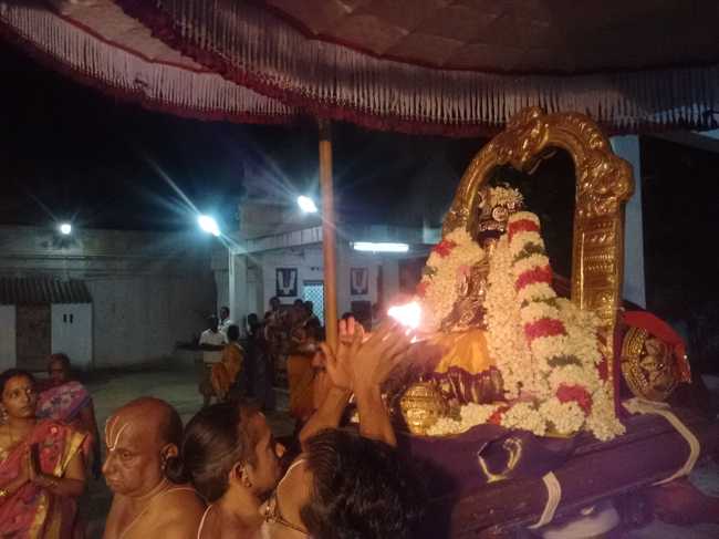 Thiruvelukkai_Sri_Azhagiyasingaperumal_Temple_20