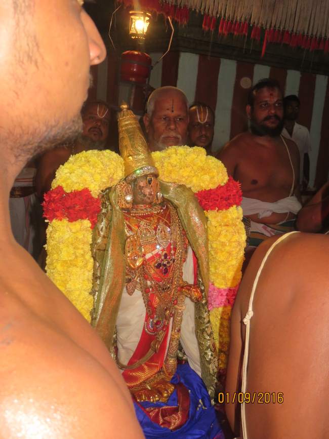 kanchi-devaperumal-sannadhi-avani-ammavasai-purappadu-2016027