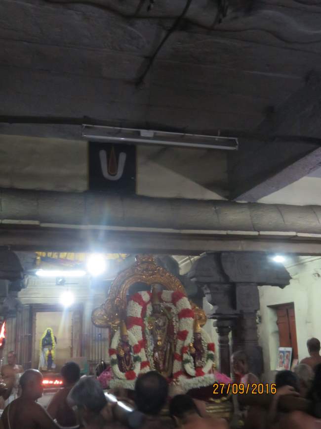 kanchi-sri-devarajaswami-temple-purattasi-krishna-ekadasi-purappadu-2016016