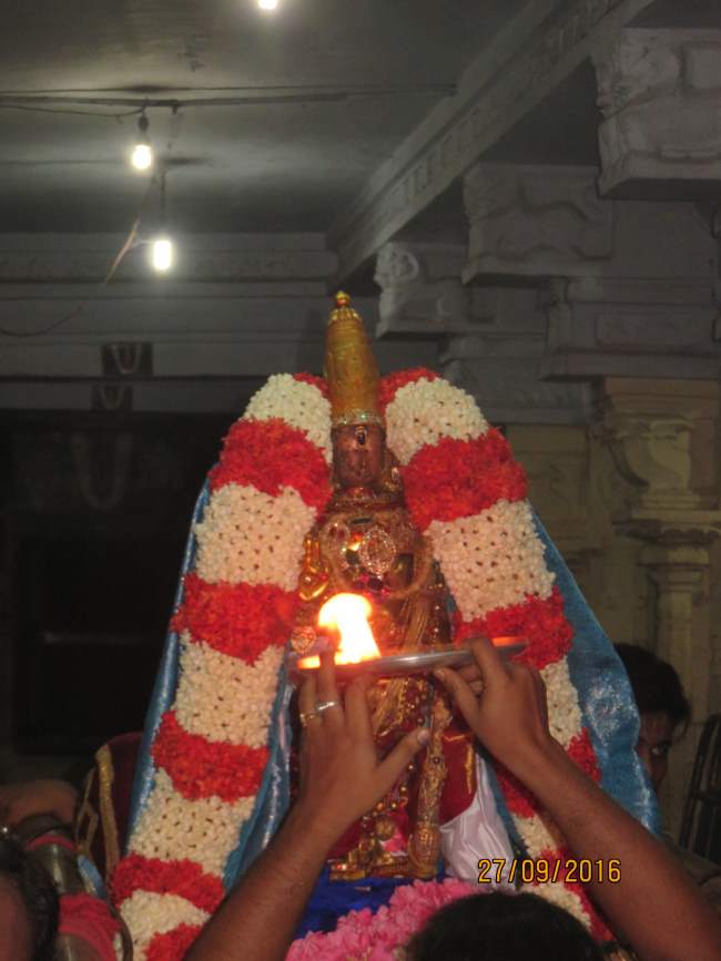 kanchi-sri-devarajaswami-temple-purattasi-krishna-ekadasi-purappadu-2016038