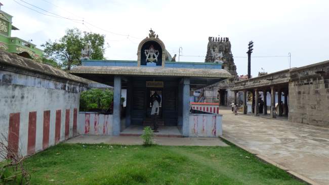 nagereshu-kanchi-pandava-dhootha-perumal-temple-travalogue-019