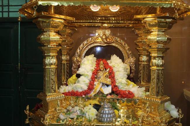 pondy-sri-hayagreevar-sannadhi-dharmapeedam-pradhistai002