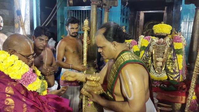 golden-thadi-samarpanai-to-sri-devanathan-temple-thiruvahindrapuram008