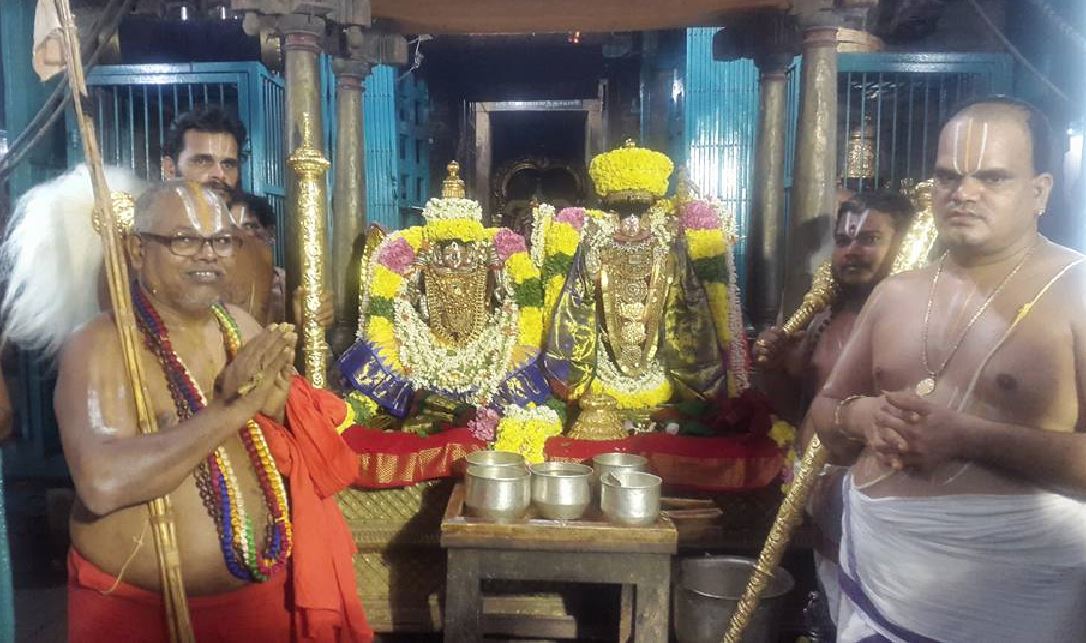 golden-thadi-samarpanai-to-thiruvahindrapuram-sri-devanathan-temple