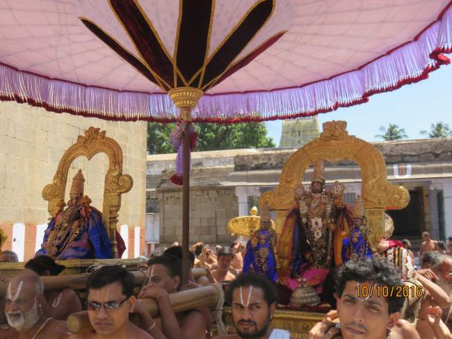 kanchi-devarajaswami-temple-mahanavami-morning-purappadu-2016021