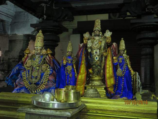 kanchi-devarajaswami-temple-mahanavami-morning-purappadu-2016033