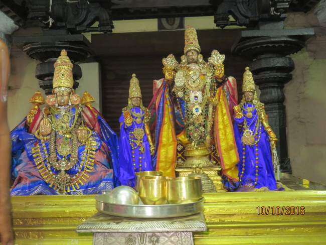kanchi-devarajaswami-temple-mahanavami-morning-purappadu-2016035