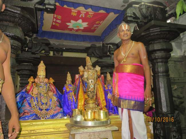 kanchi-devarajaswami-temple-mahanavami-morning-purappadu-2016037